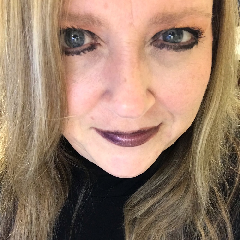 Meet your Posher, Valarie